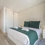 Apartment Contemporary C By Homie