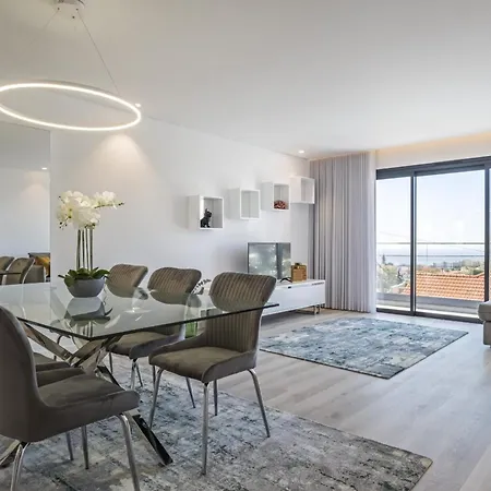 Contemporary C By Homie Apartamento Funchal (Madeira)