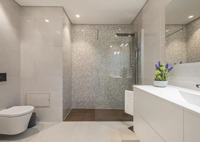 Contemporary C By Homie * Funchal