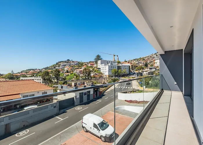 Contemporary C By Homie Apartman